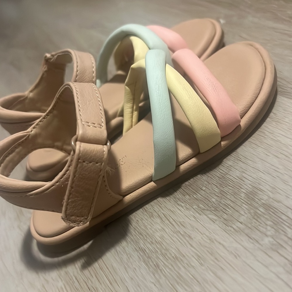 Tan sandals - Picture 4 of 4